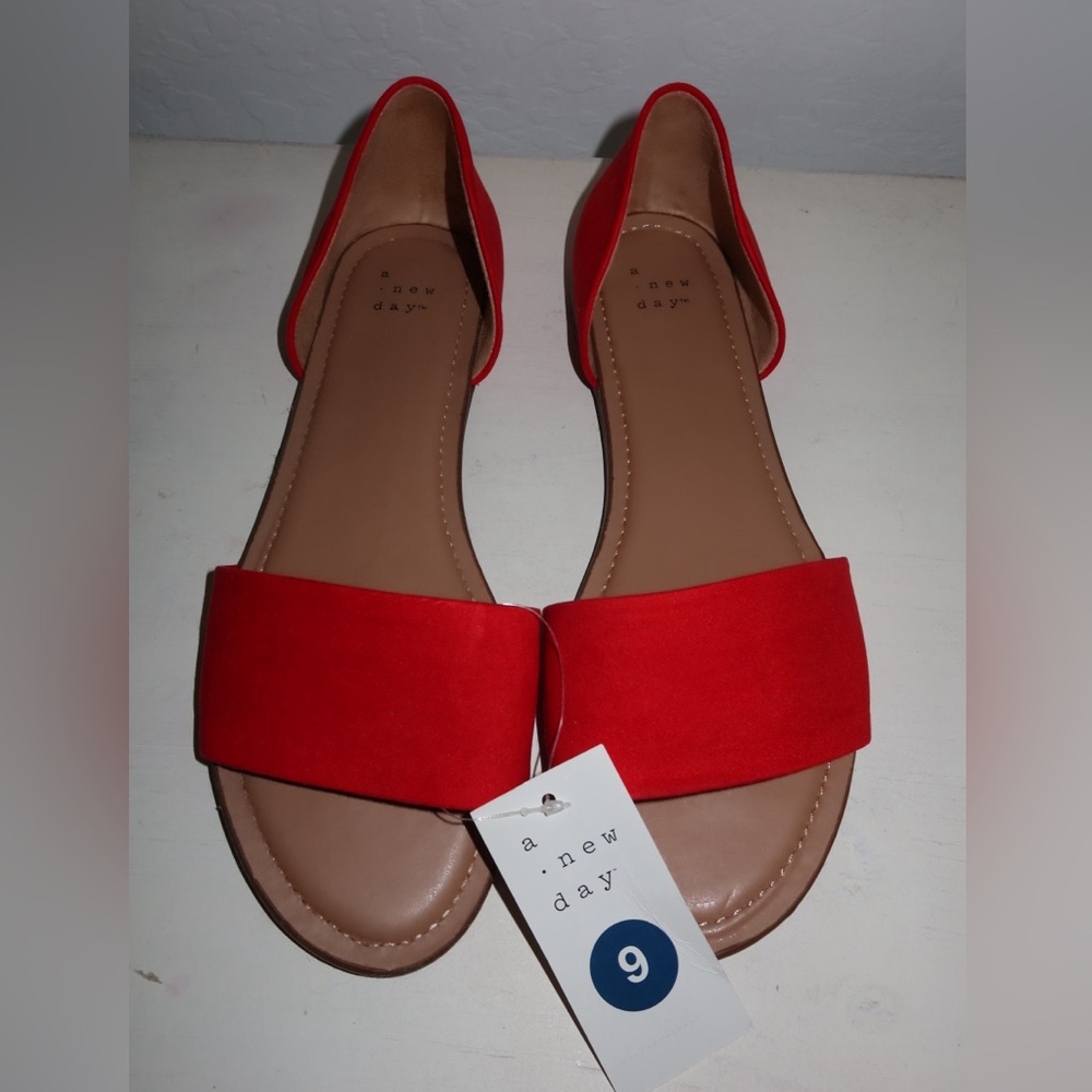 A new day Keira sizzling red shoes women’s size 9